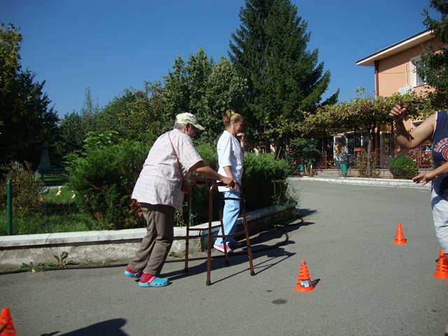 2014-08-27 15