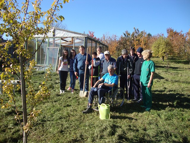 dobrovolci gradina2015 26