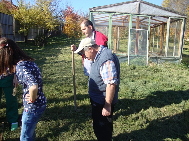 dobrovolci gradina2015 5