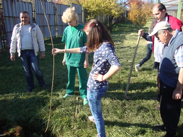 dobrovolci gradina2015 6